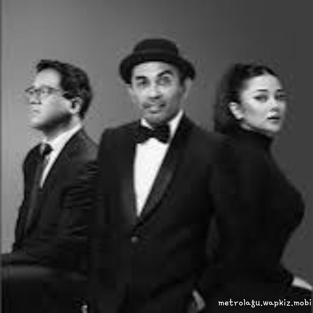 Cover album Cinta Takkan Usai dari Glenn Fredly, Andi Rianto, Mutia Ayu di Matikiri