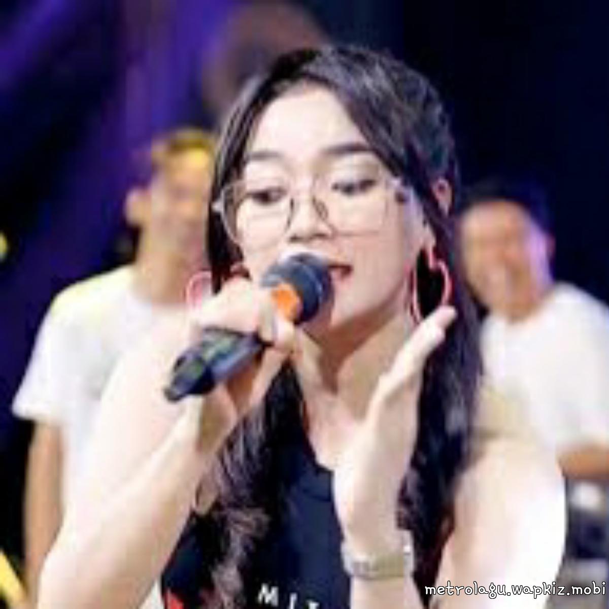 Cover album Cinta Merah Jambu - Om Nirwana dari Yuni Yunel di Matikiri
