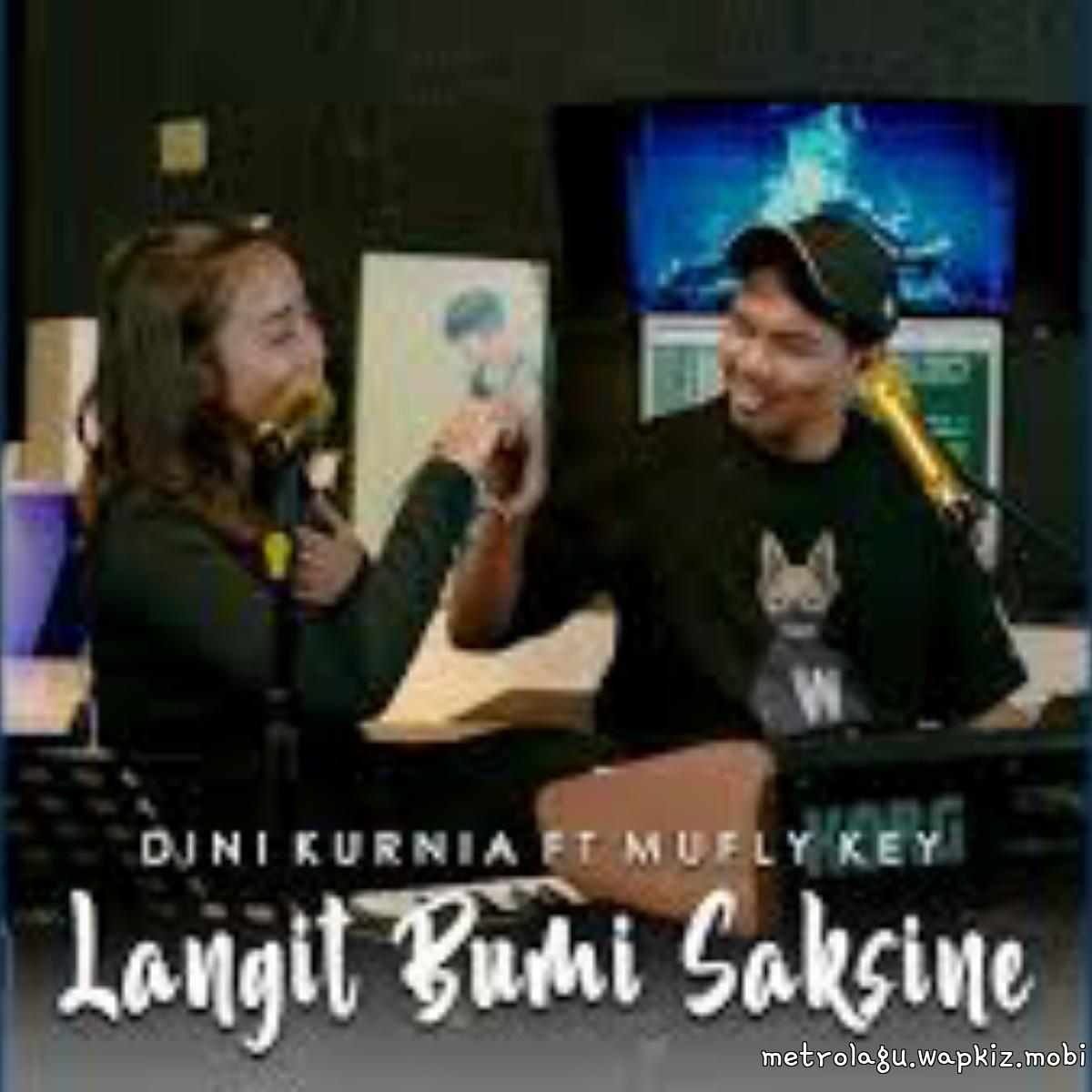 Cover Dini Kurnia Feat Mufly Key - Langit Bumi Saksine Cover album Langit Bumi Saksine dari Dini Kurnia Feat Mufly Key di Matikiri