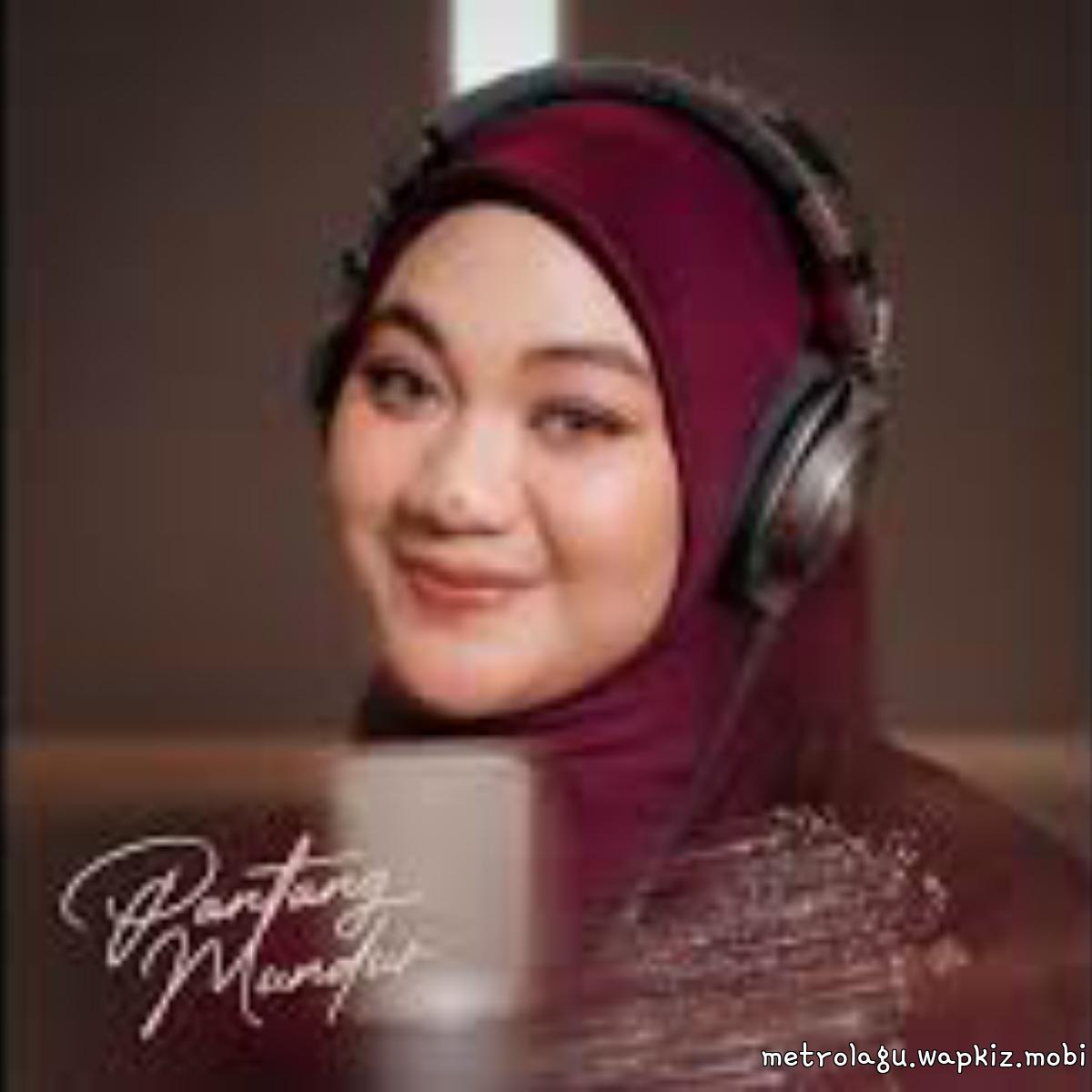 Cover album Pantang Mundur dari Fadhilah Intan di Matikiri