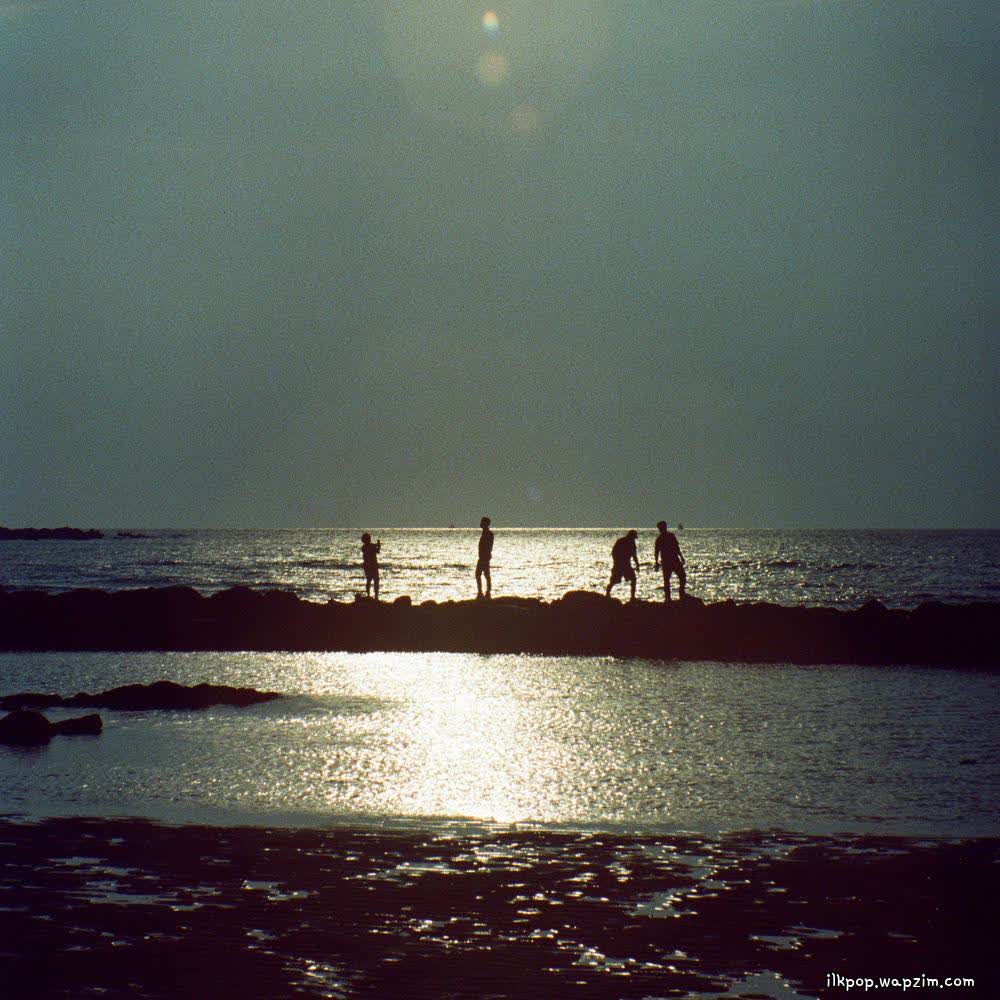 Cover album 기억 (Memory) dari Livin blu di Matikiri