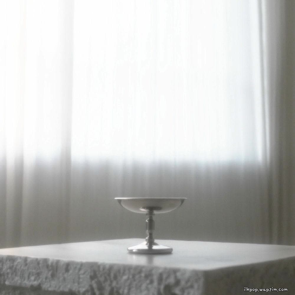 Cover album 찰나의 빛 너머 (Beyond a Moment of Light) dari You harim di Matikiri