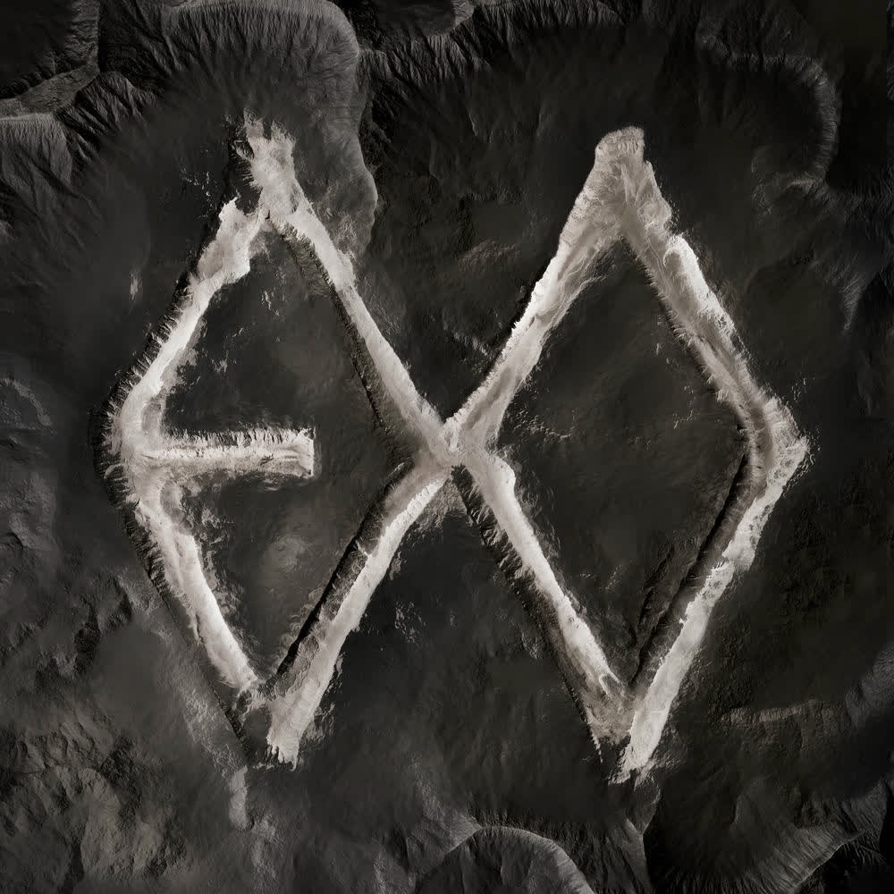 Cover album REVERXE - The 8th Album dari EXO di Matikiri