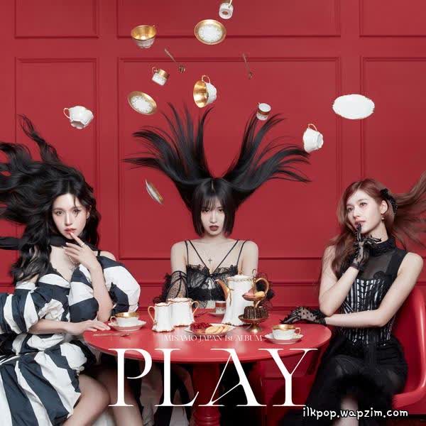 Cover album PLAY dari MISAMO di Matikiri