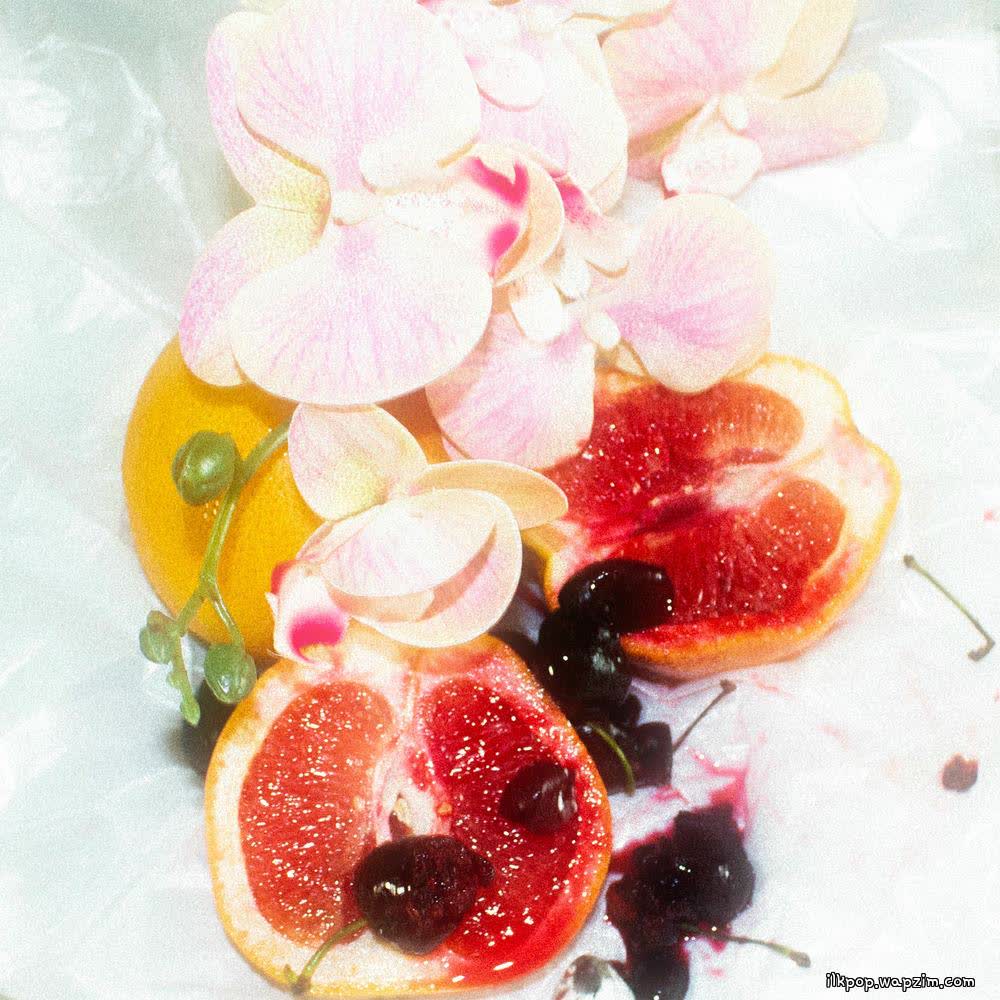 Cover MADDYXP - grapefruit Cover album grapefruit dari MADDYXP di Matikiri