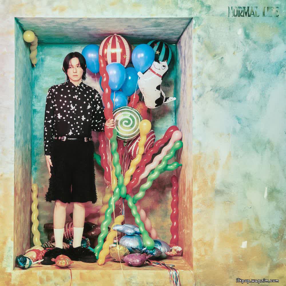 Cover album Normal Life dari blah di Matikiri