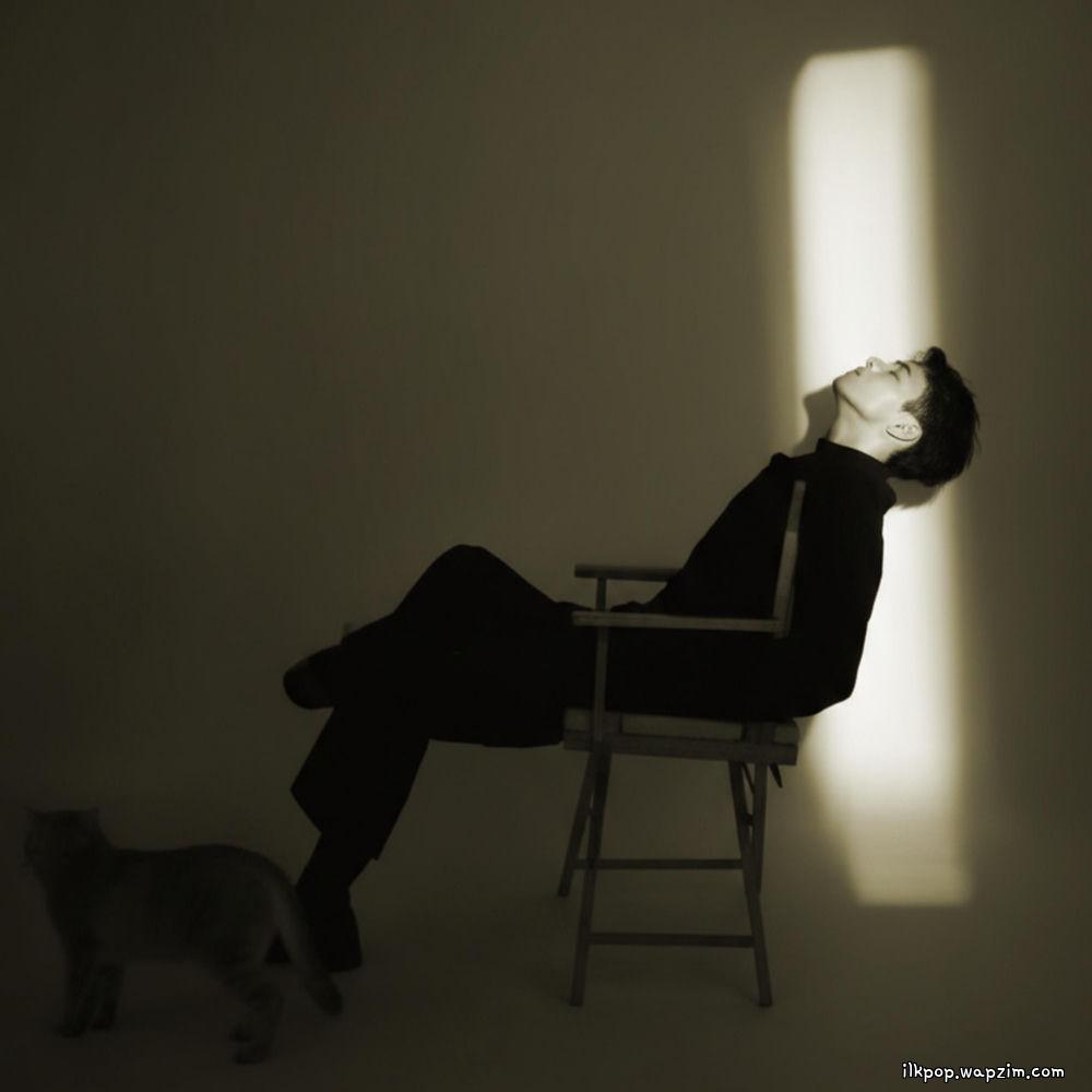 Cover album 겨울밤에 남아있는 너의 기억 (Your memories that remain on winter nights) dari JIN L di Matikiri