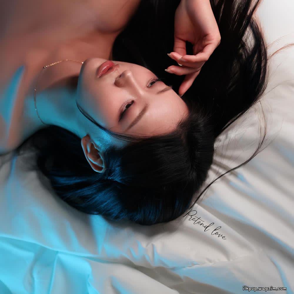 Cover album 사랑 흉내 (Pretended LOVE) dari Park Se Jung di Matikiri