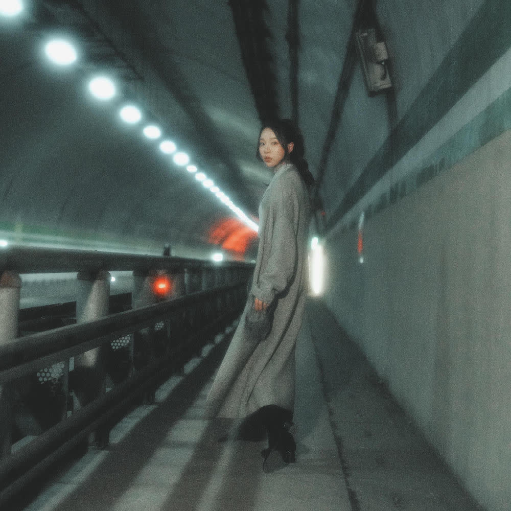 Cover album Runaway dari So jeong Shim di Matikiri