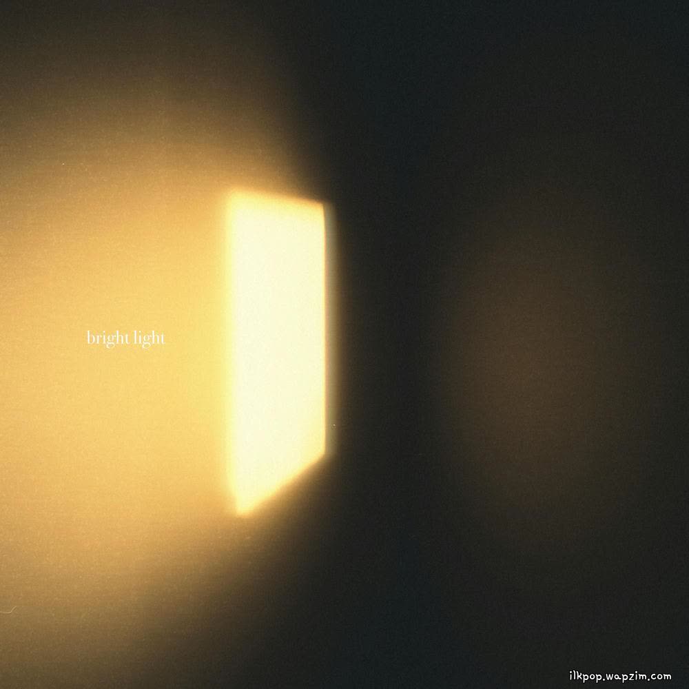 Cover seizetheday - bright light Cover album bright light dari seizetheday di Matikiri