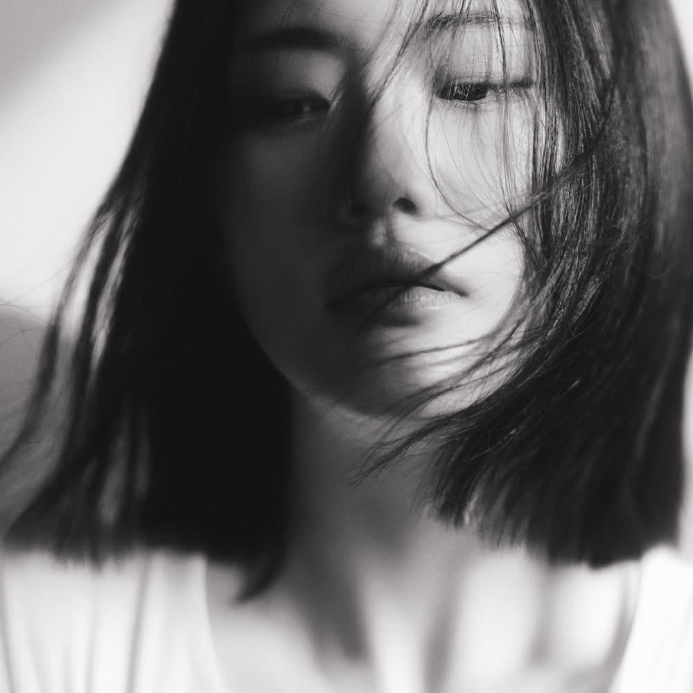 Cover album 주파수 (frequency) dari LeNoir di Matikiri
