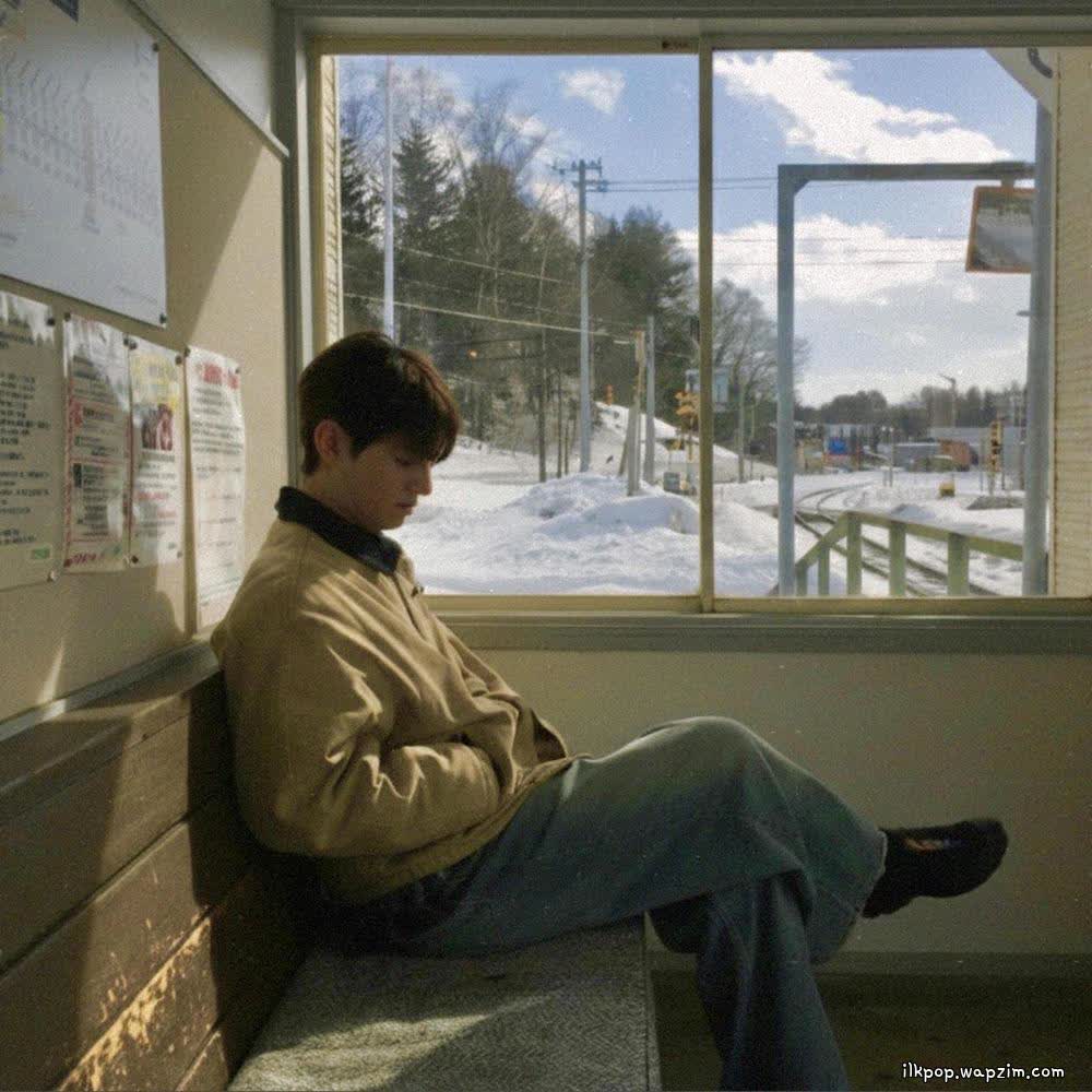 Cover Park Chan Young - 아름 (Arum) Cover album 머물던 순간들 (Moments That Stayed) dari Park Chan Young di Matikiri