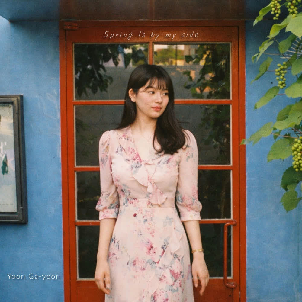 Cover album Spring is by my side dari Ga Yoon di Matikiri