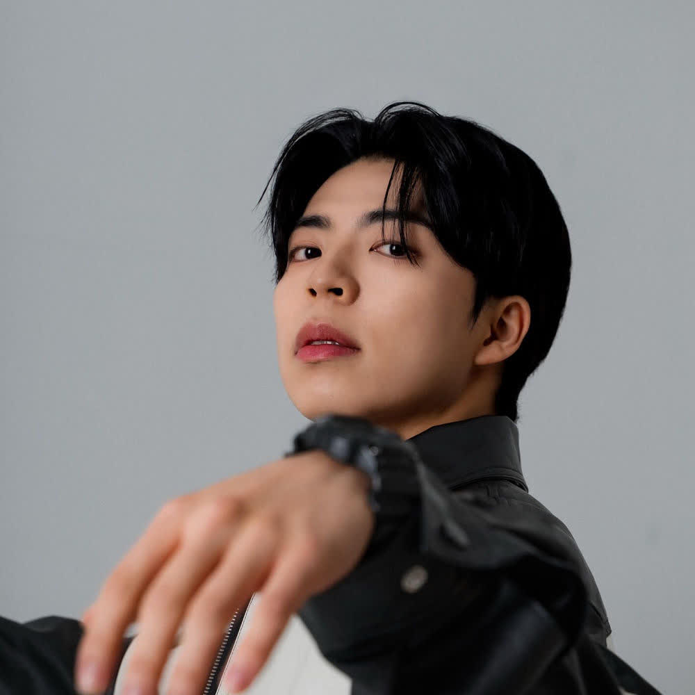 Cover album Not GEN - Z dari JunSung di Matikiri
