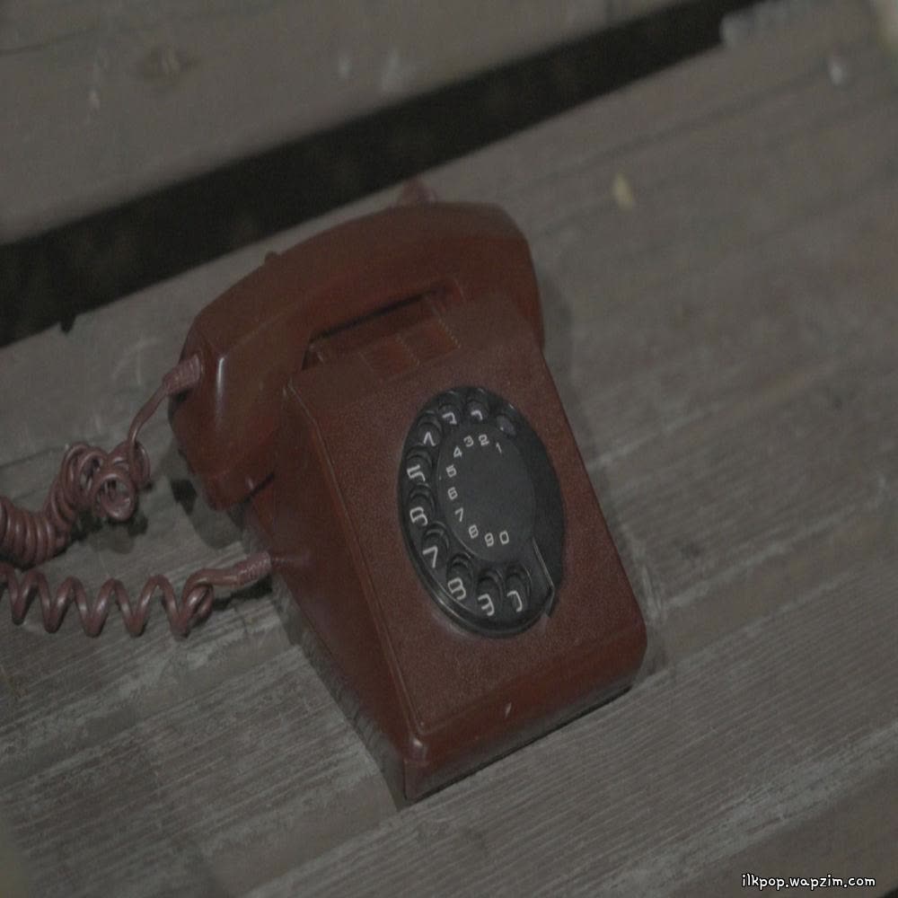 Cover YunJoon - 전화 (Phone Call) (Feat. 2zy) Cover album 전화 (Phone Call) dari YunJoon di Matikiri