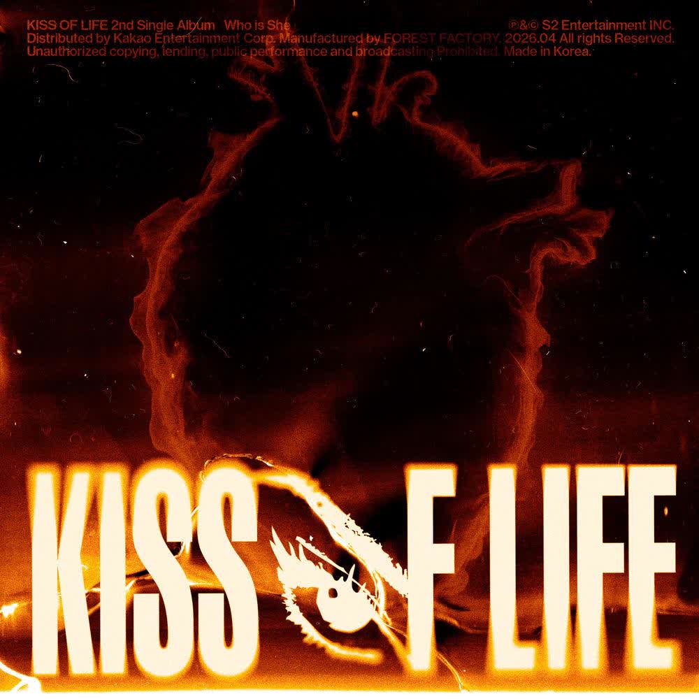 Cover album Who is she dari KISS OF LIFE di Matikiri