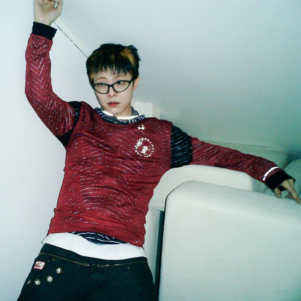 Cover album 묵비권 (No Comment) dari GIRIBOY di Matikiri