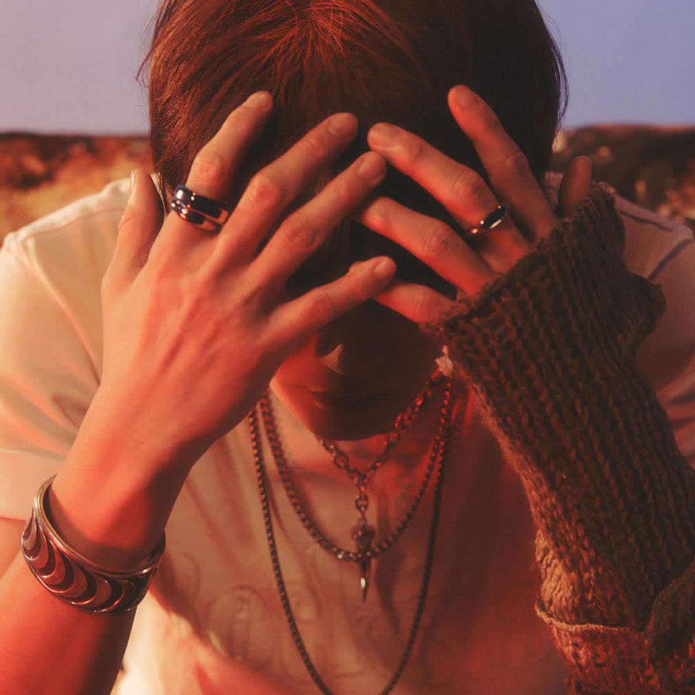 Cover album GRAVITY dari XIA (JUNSU) di Matikiri